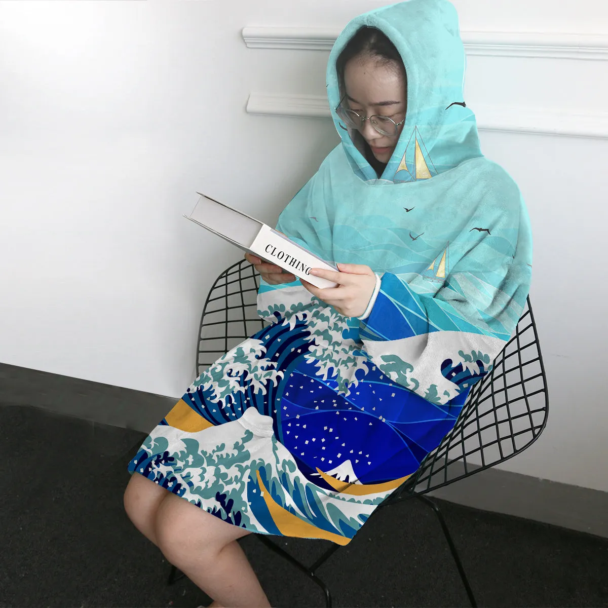 The Great Wave Wearable Blanket Hoodie