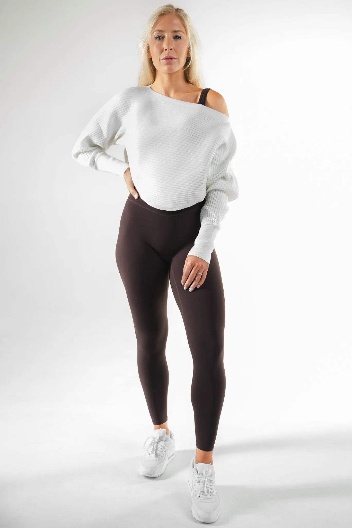 Vitality Ember Crop Sweater - Oat